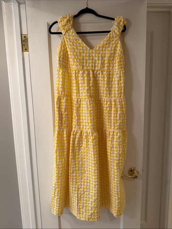 Old Navy Dresses & Skirts - Old Navy Yellow and White Gingham Maxi Dress